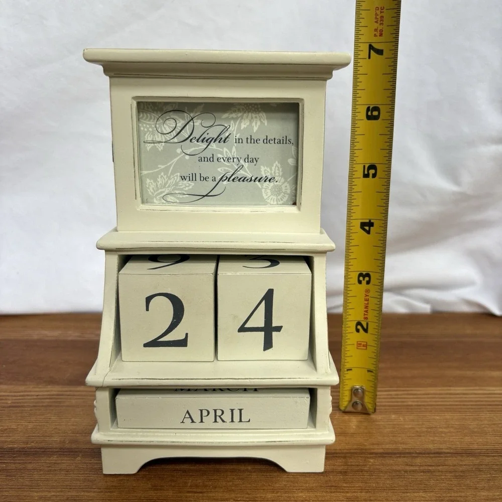 Hallmark Perpetual Desk Calendar Cream Resin Wood Look Vintage Decor